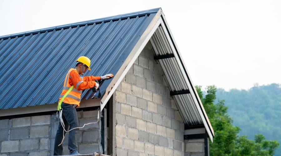 Professional residential roofers in Reedsville, WV